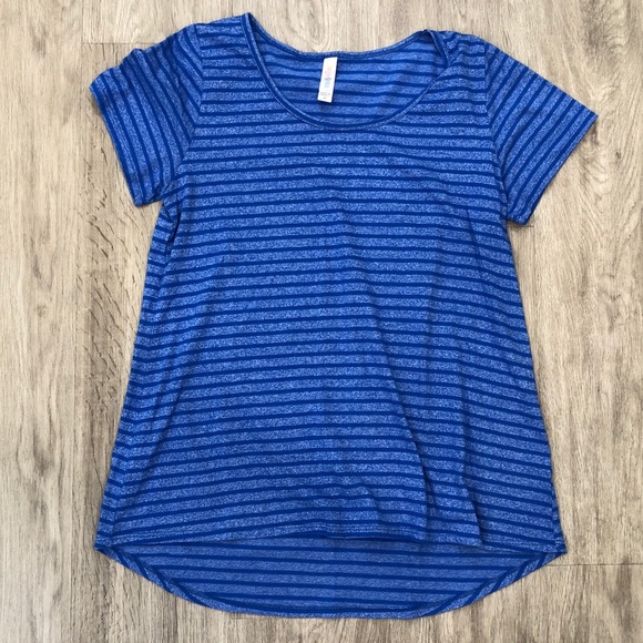 LuLaRoe Tops - LulaRoe Blue Striped Classic Tee